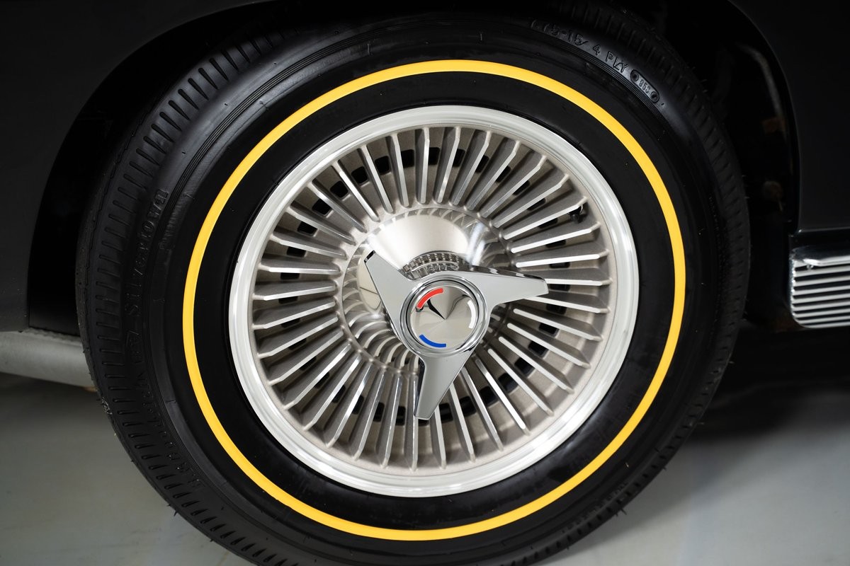 Chevrolet-Corvette-1963-Coupe-16