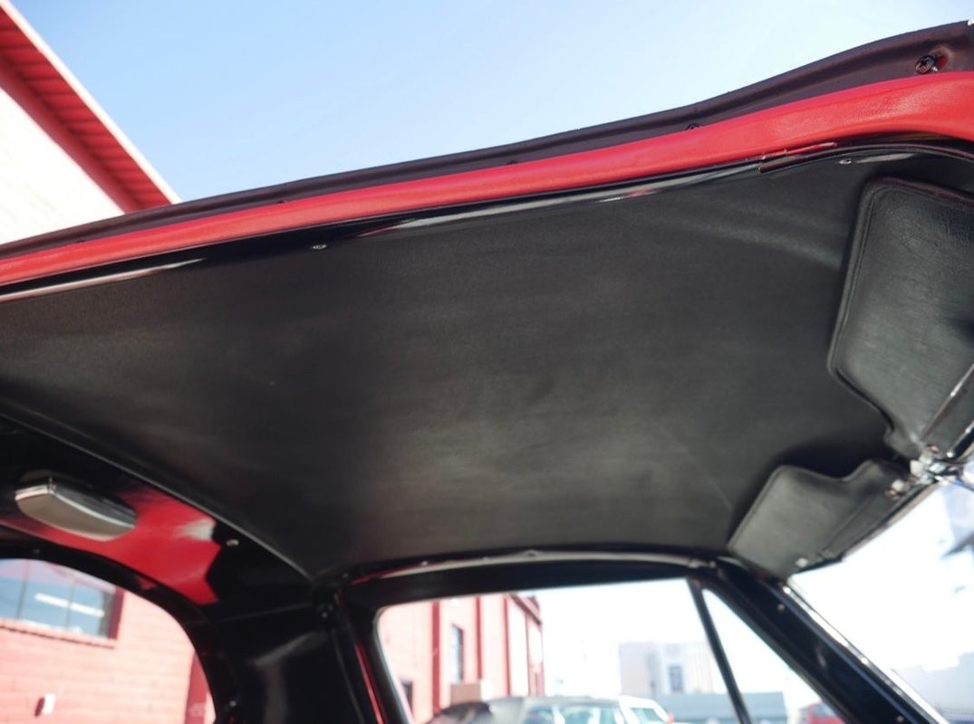 Chevrolet-Corvette-1963-Coupe-19