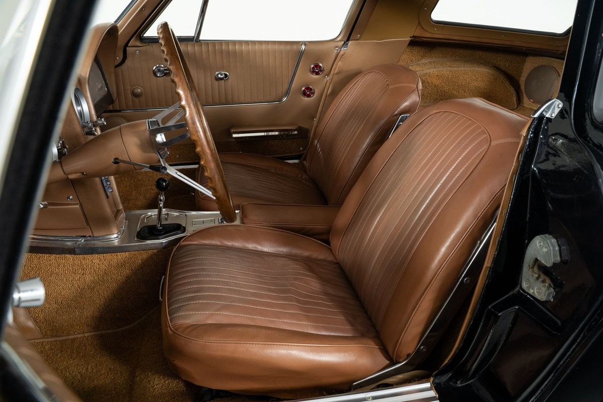 Chevrolet-Corvette-1963-Coupe-25