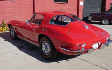 Chevrolet-Corvette-1963-Coupe-3