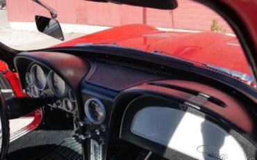 Chevrolet-Corvette-1963-Coupe-30