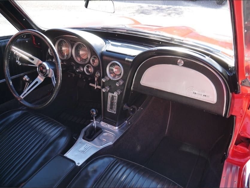 Chevrolet-Corvette-1963-Coupe-31