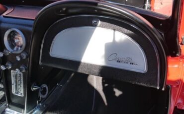Chevrolet-Corvette-1963-Coupe-32