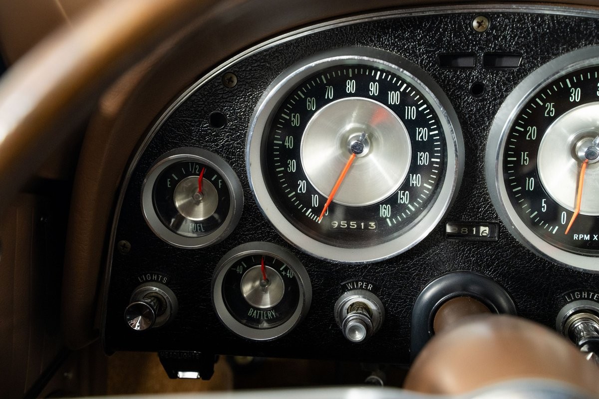 Chevrolet-Corvette-1963-Coupe-32