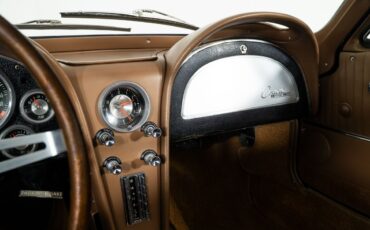 Chevrolet-Corvette-1963-Coupe-36