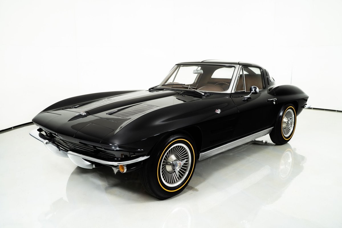 Chevrolet-Corvette-1963-Coupe-4