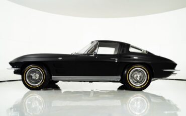 Chevrolet-Corvette-1963-Coupe-6