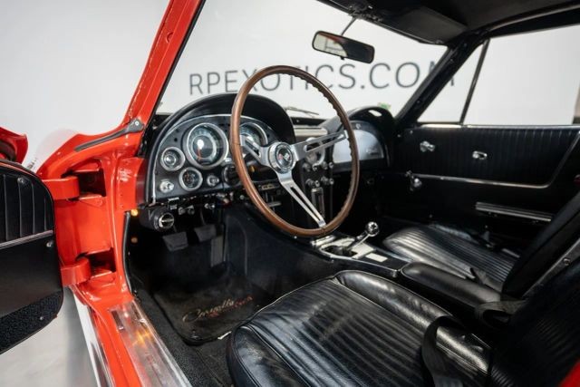 Chevrolet-Corvette-1964-1