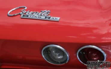 Chevrolet-Corvette-1964-17