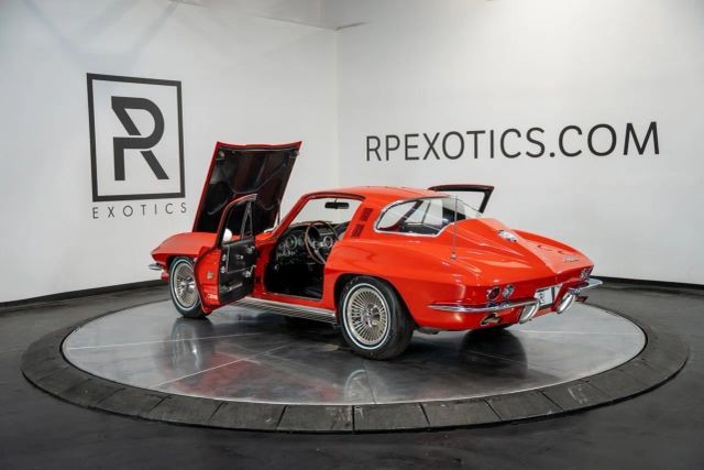 Chevrolet-Corvette-1964-18