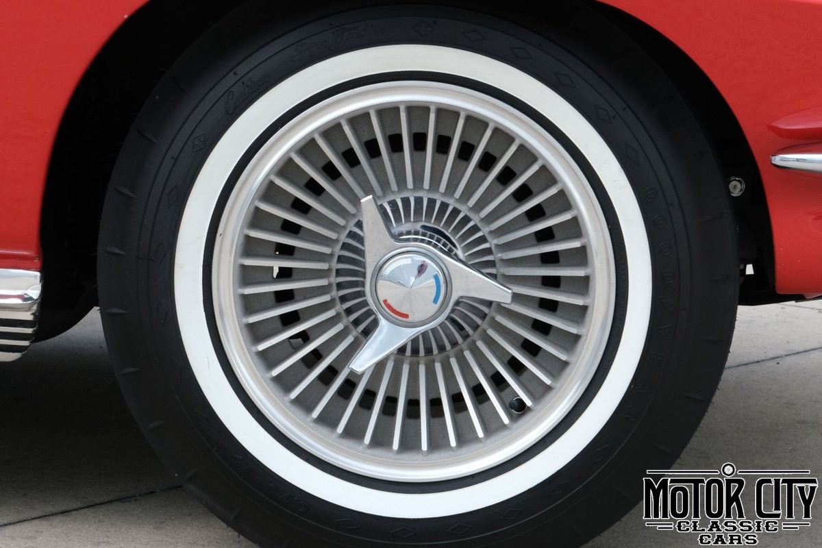 Chevrolet-Corvette-1964-21