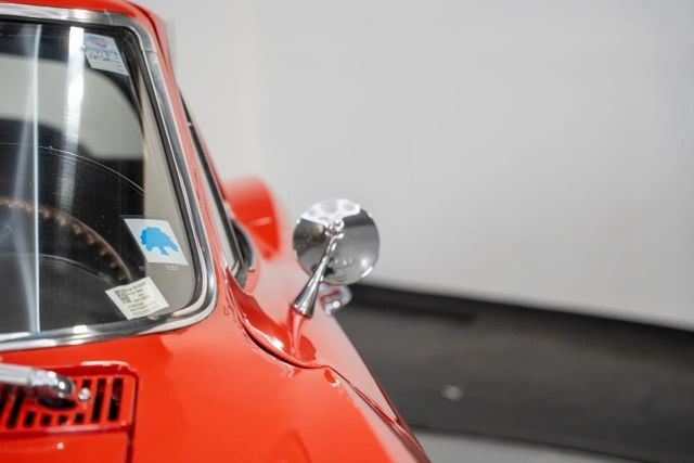 Chevrolet-Corvette-1964-23