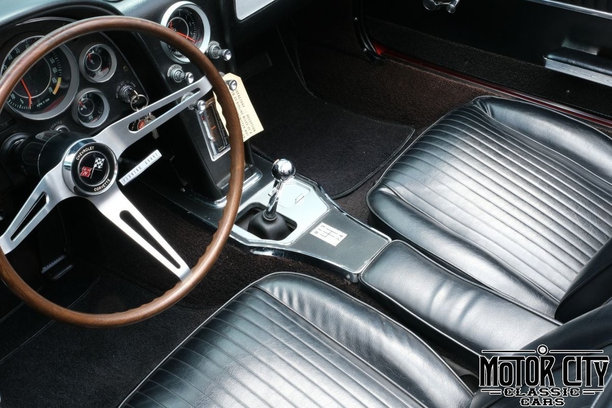 Chevrolet-Corvette-1964-24