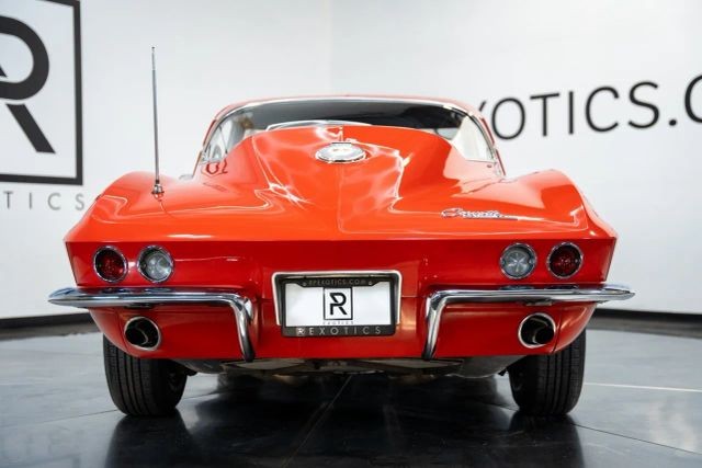 Chevrolet-Corvette-1964-25