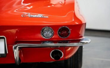 Chevrolet-Corvette-1964-26