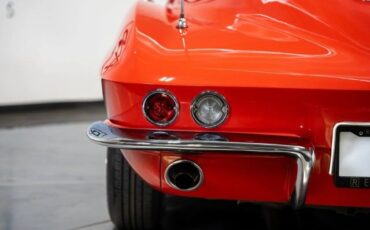 Chevrolet-Corvette-1964-27