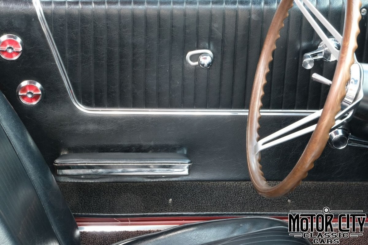 Chevrolet-Corvette-1964-28