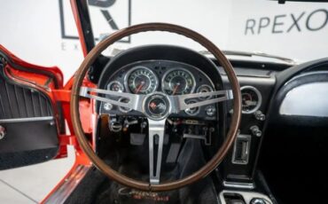 Chevrolet-Corvette-1964-3