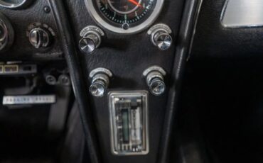 Chevrolet-Corvette-1964-35