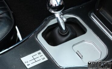 Chevrolet-Corvette-1964-36