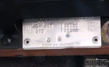 Chevrolet-Corvette-1964-37