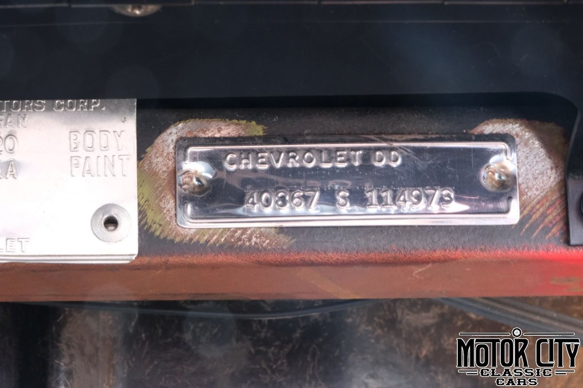 Chevrolet-Corvette-1964-38