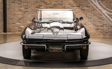 Chevrolet-Corvette-1964-Convertible-1