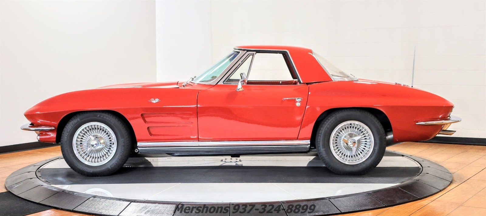 Chevrolet-Corvette-1964-Convertible-11