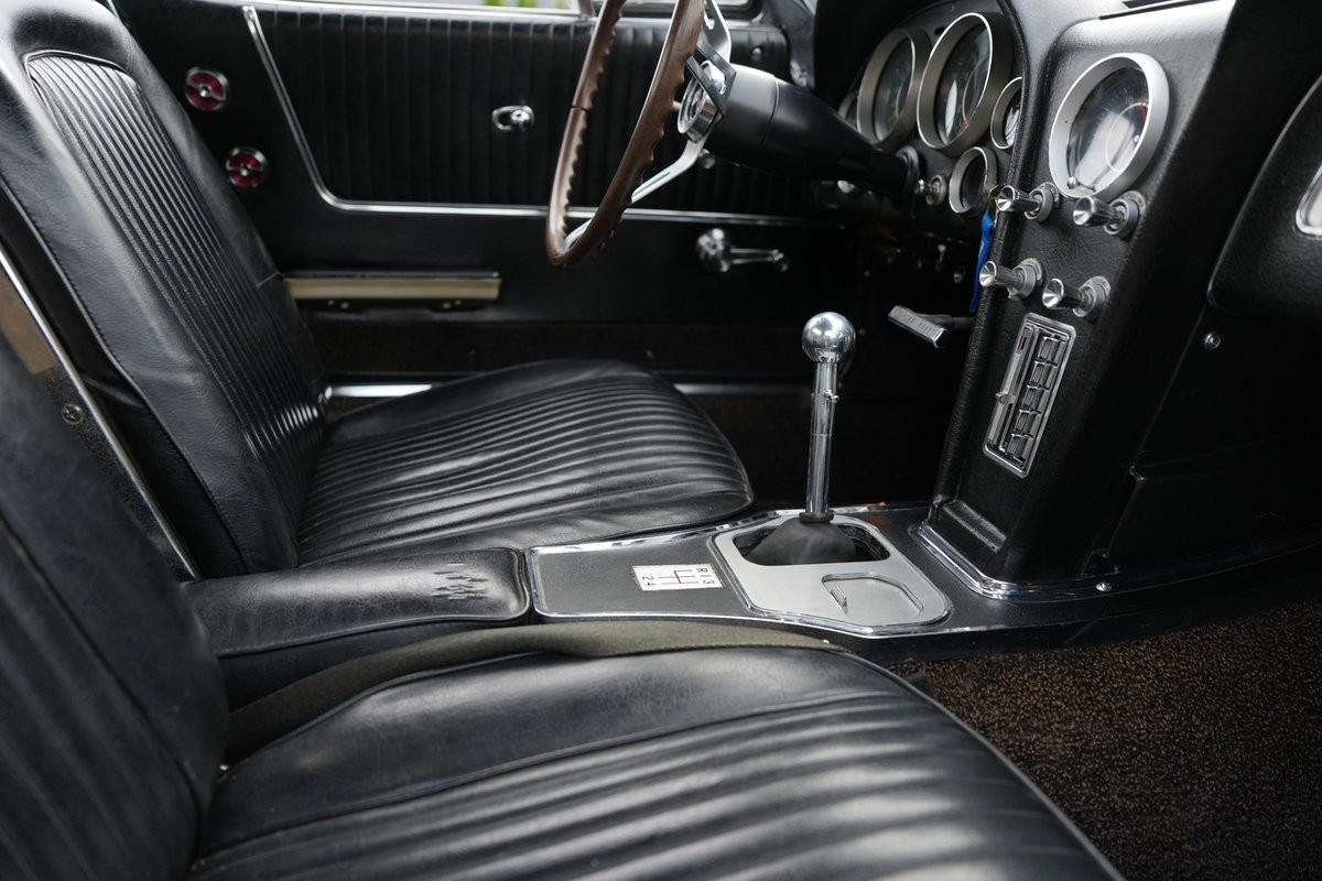 Chevrolet-Corvette-1964-Convertible-14
