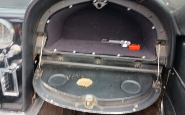 Chevrolet-Corvette-1964-Convertible-16