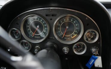 Chevrolet-Corvette-1964-Convertible-17