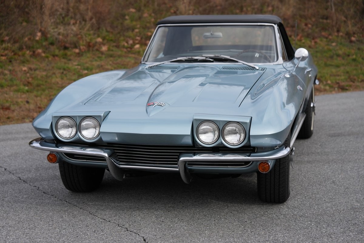 Chevrolet-Corvette-1964-Convertible-19