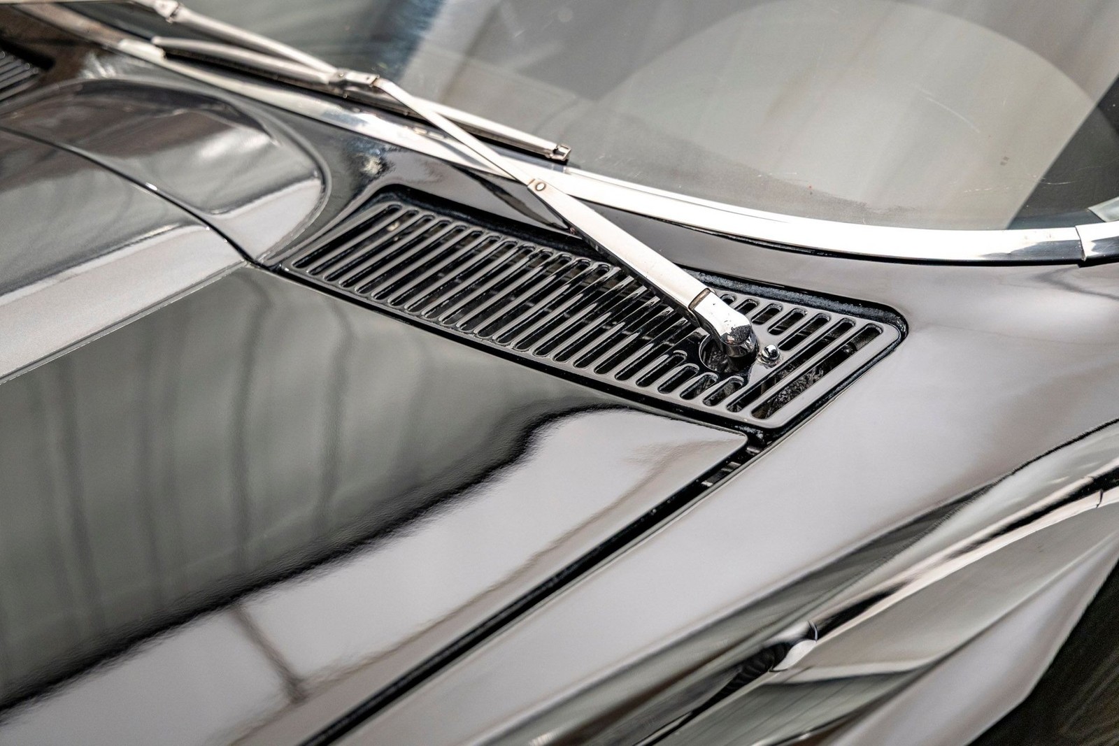 Chevrolet-Corvette-1964-Convertible-21