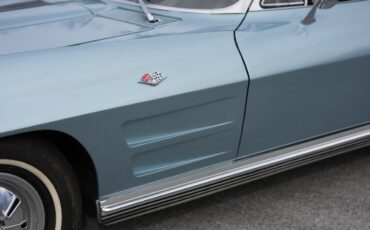 Chevrolet-Corvette-1964-Convertible-23