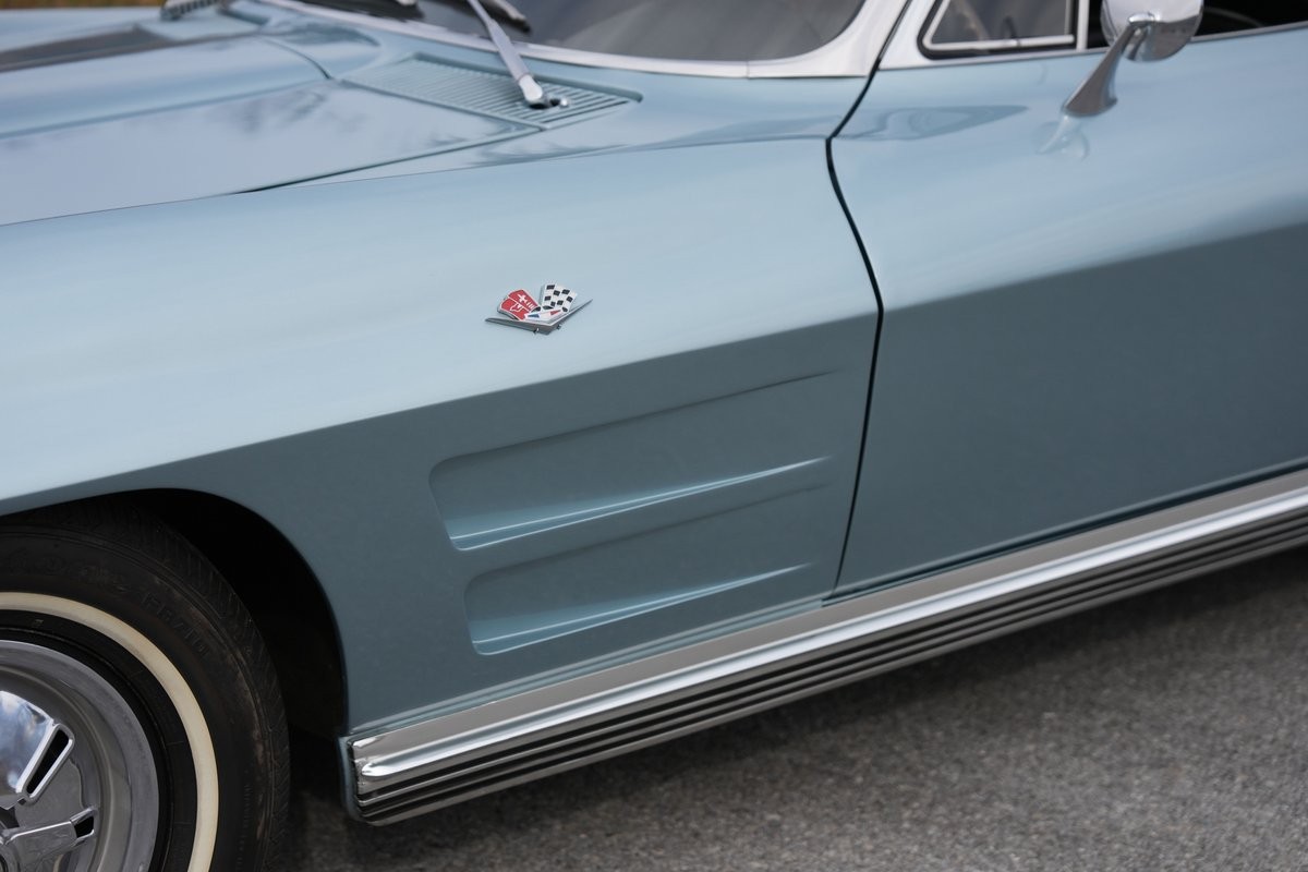 Chevrolet-Corvette-1964-Convertible-23