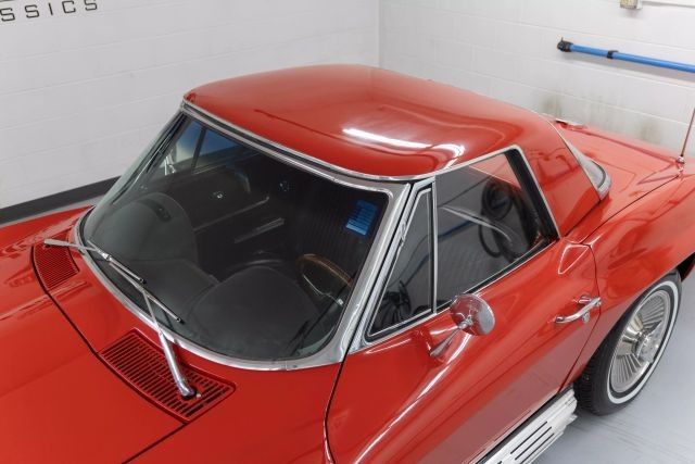 Chevrolet-Corvette-1964-Convertible-25