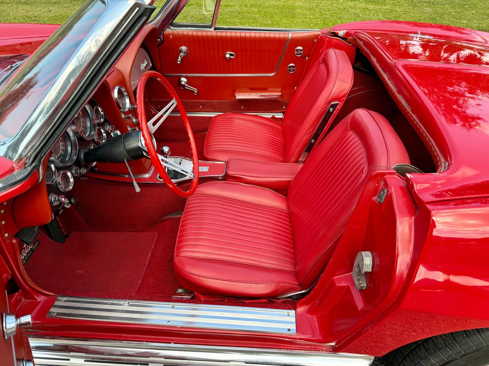 Chevrolet-Corvette-1964-Convertible-3