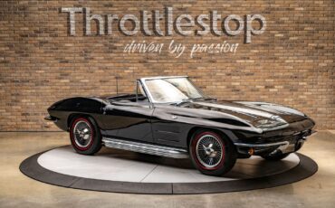 Chevrolet-Corvette-1964-Convertible-3