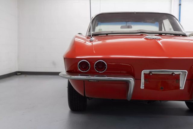 Chevrolet-Corvette-1964-Convertible-32