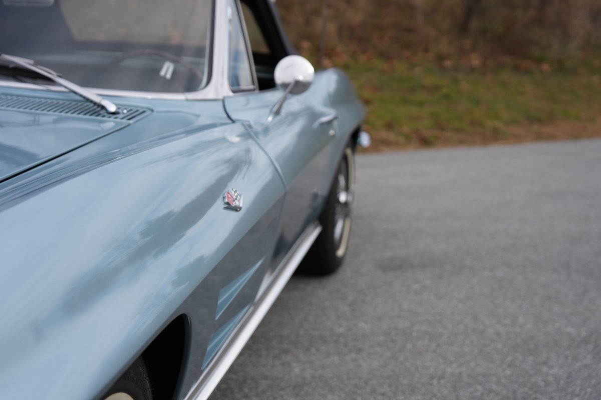 Chevrolet-Corvette-1964-Convertible-33