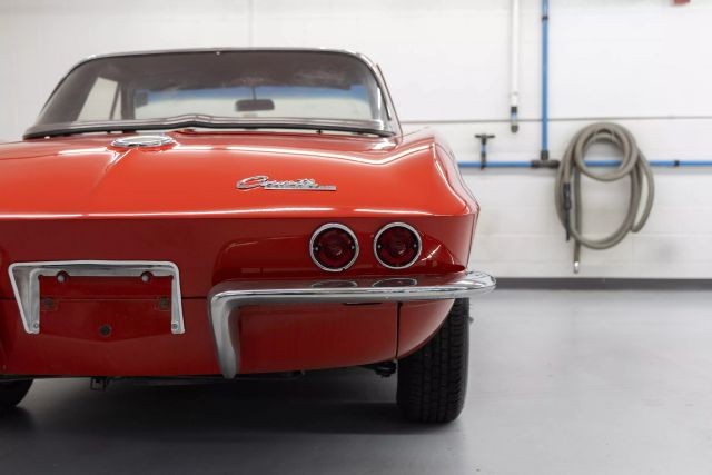 Chevrolet-Corvette-1964-Convertible-34