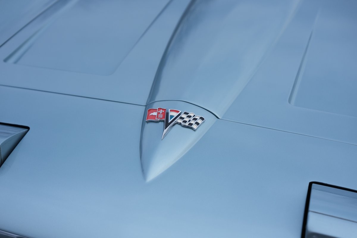 Chevrolet-Corvette-1964-Convertible-36