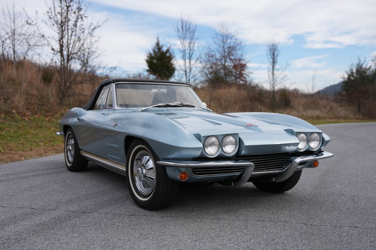 Chevrolet-Corvette-1964-Convertible-4