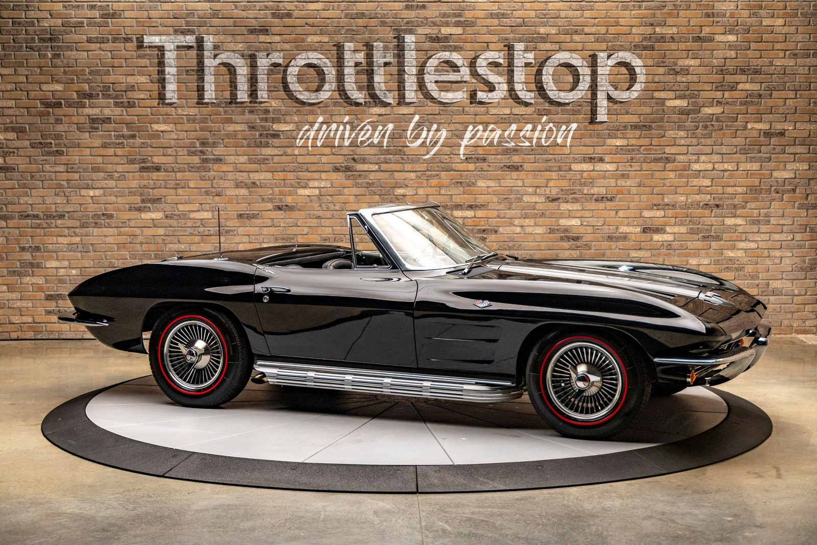 Chevrolet-Corvette-1964-Convertible-4