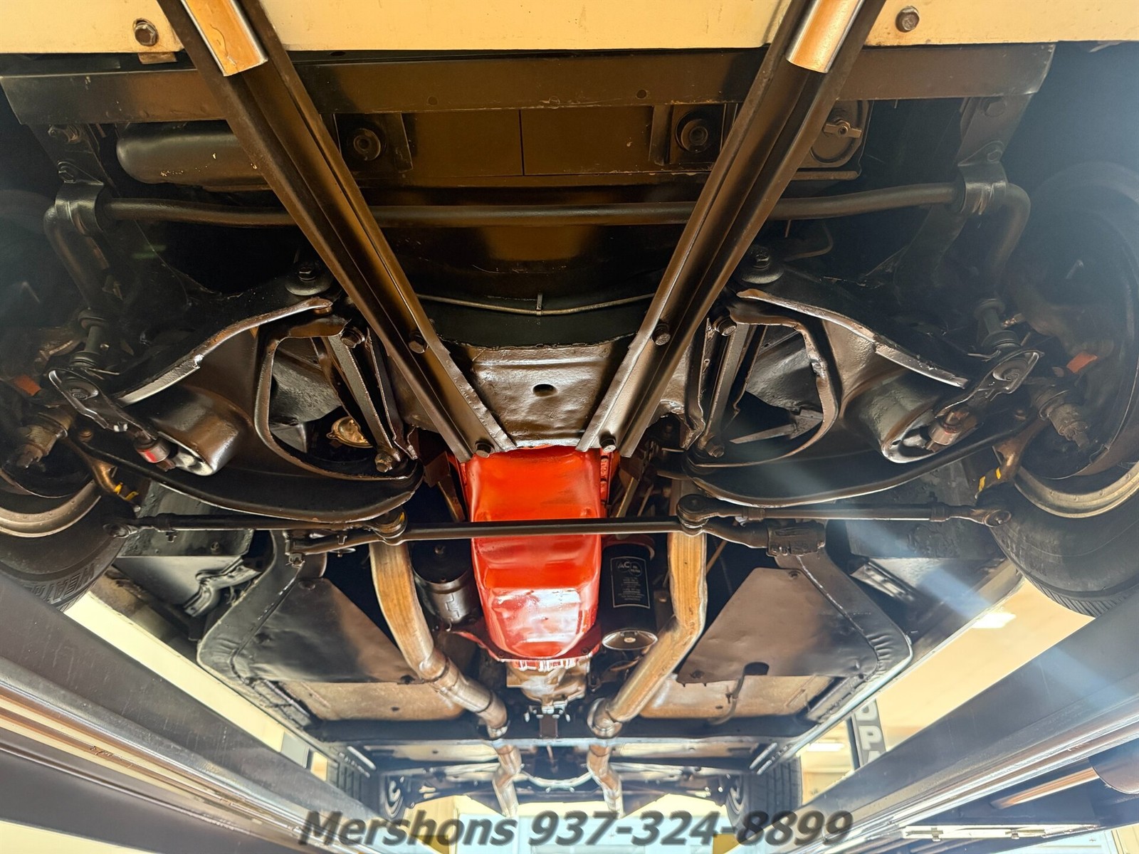 Chevrolet-Corvette-1964-Coupe-13