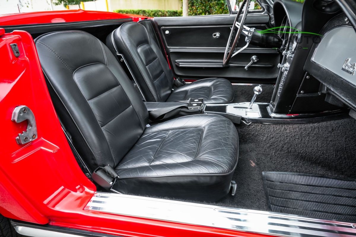 Chevrolet-Corvette-1965-15