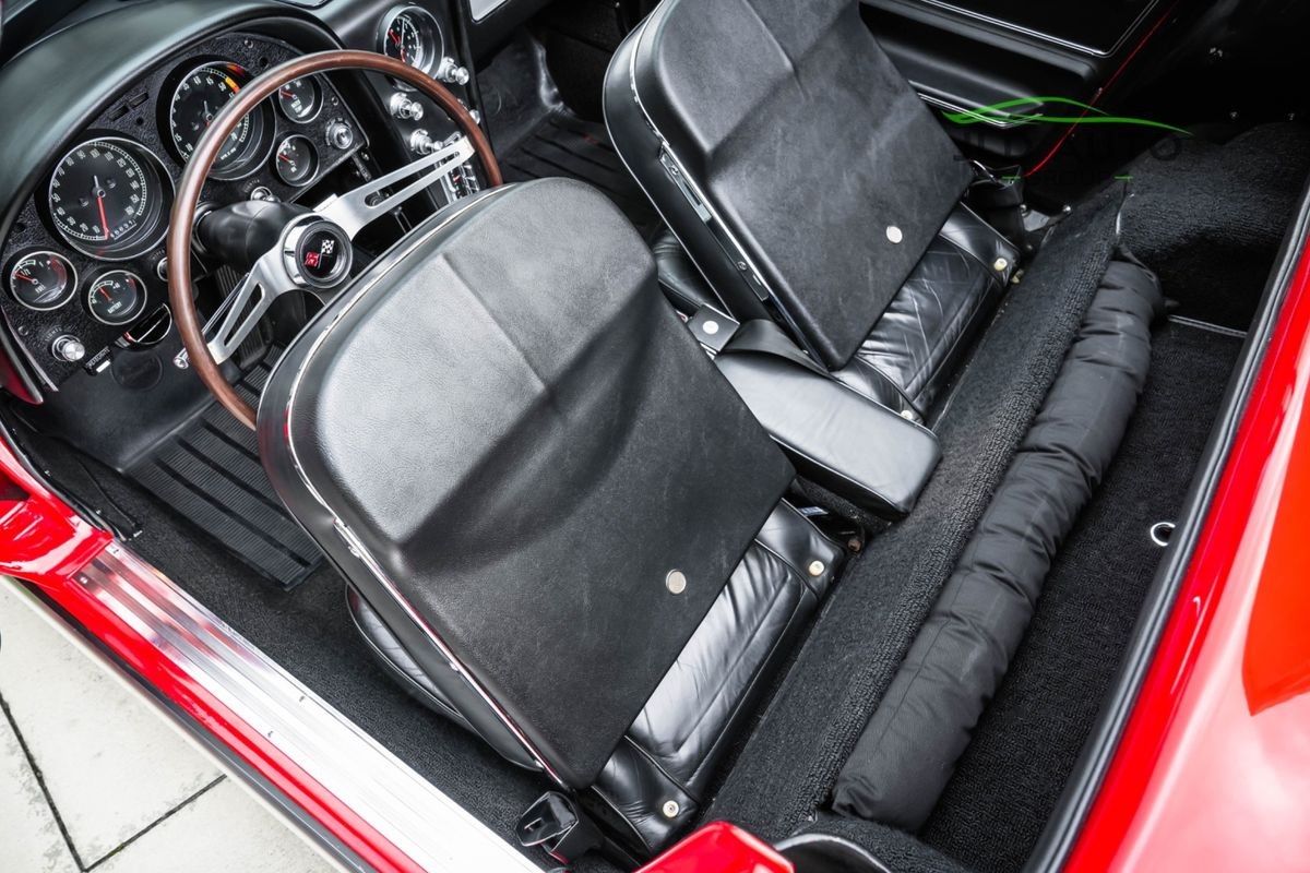 Chevrolet-Corvette-1965-17