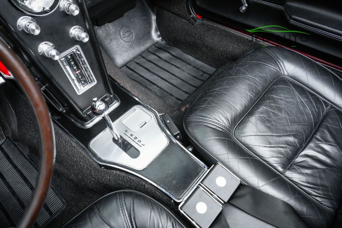 Chevrolet-Corvette-1965-22