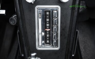 Chevrolet-Corvette-1965-24