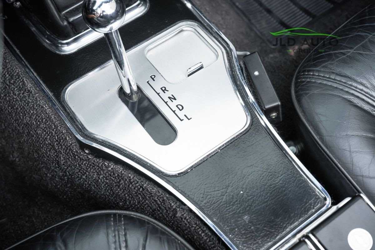 Chevrolet-Corvette-1965-26